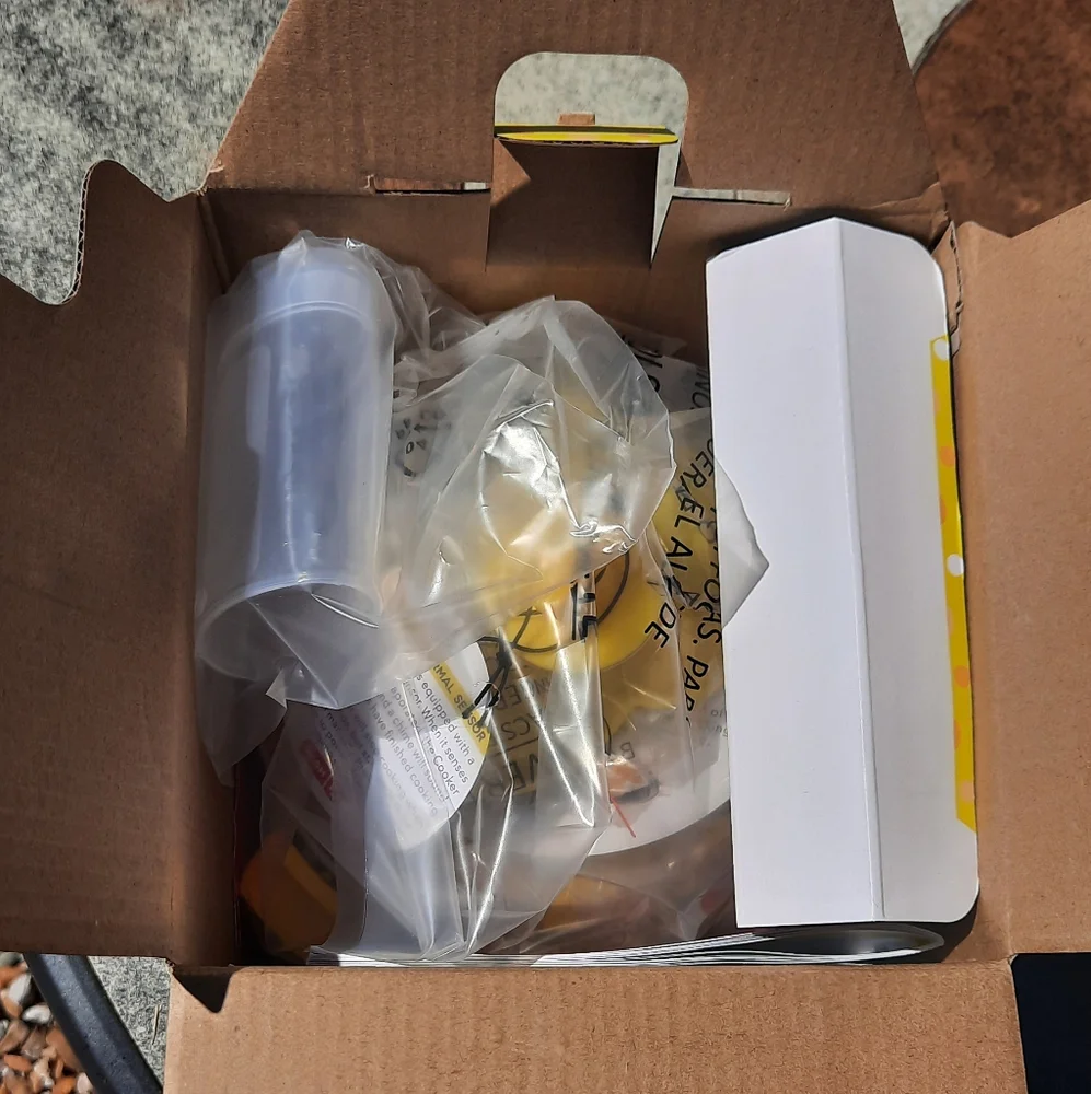 Dash Peeps Rapid Egg Cooker - Bright Yellow - Picture 4 of 6